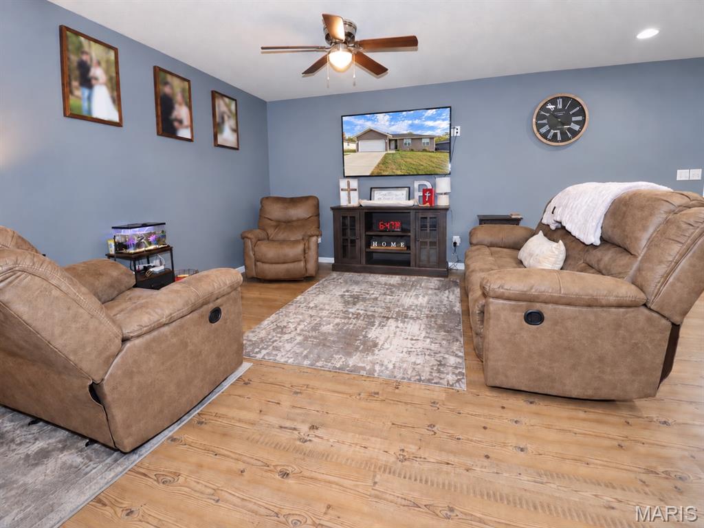 1404 Jessalinn Drive Property Photo 5