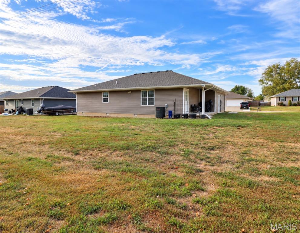 1404 Jessalinn Drive Property Photo 22