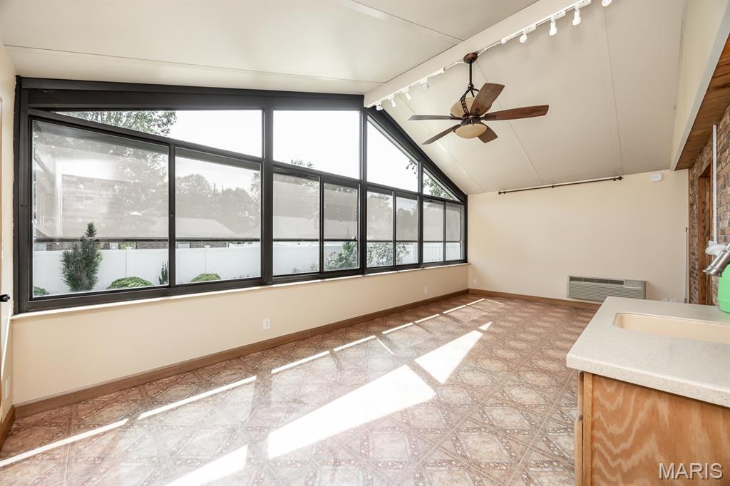 328 Veach Drive Property Photo 30