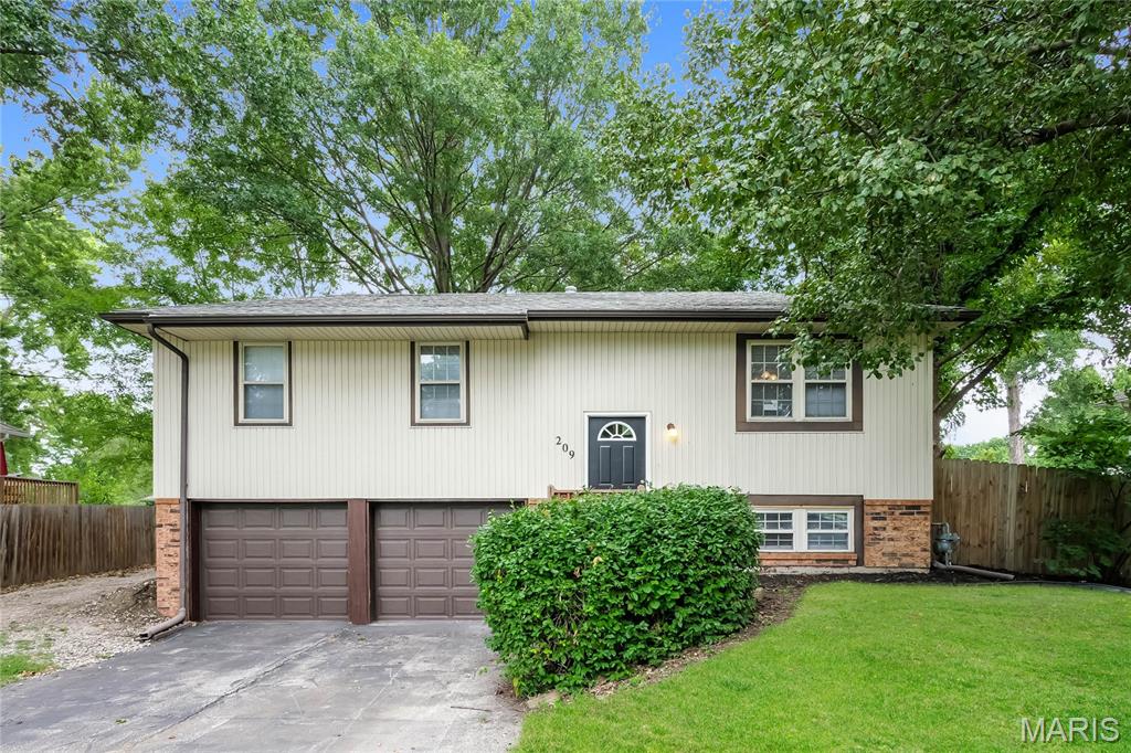 209 Valley Drive Property Photo 1