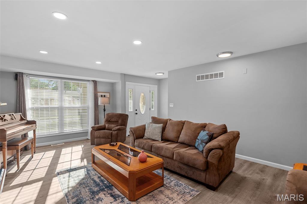 412 Woodrun Drive Property Photo 6