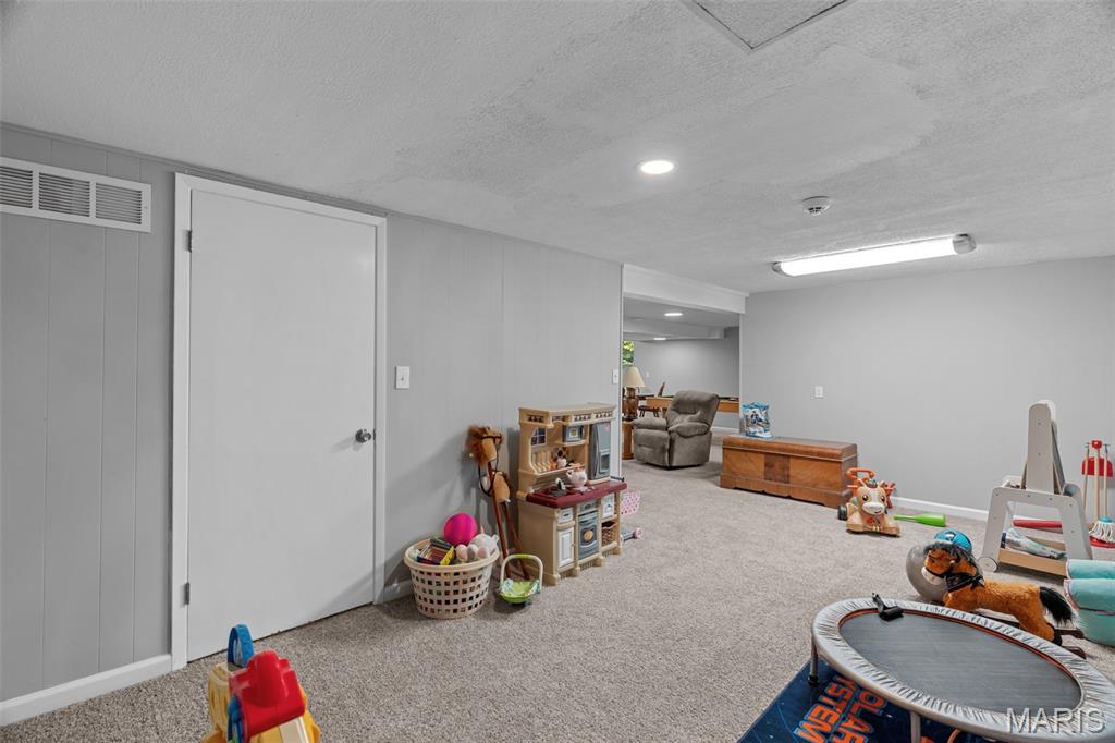 412 Woodrun Drive Property Photo 27