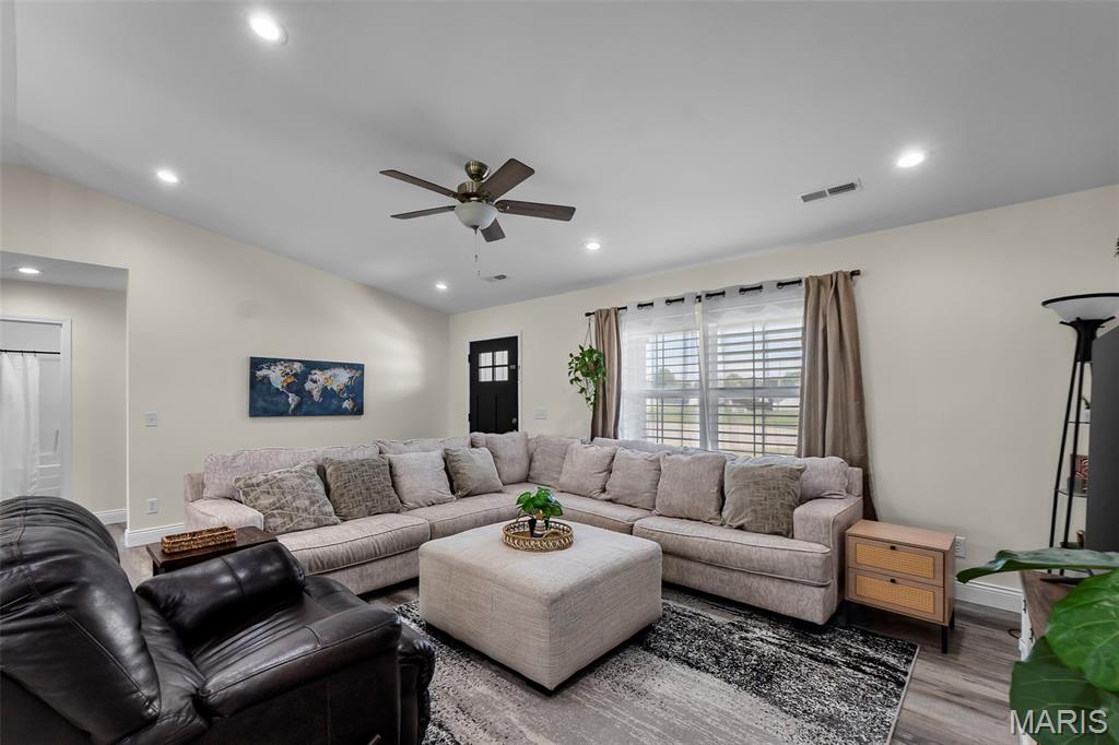 303 Seabiscuit Drive Property Photo 11