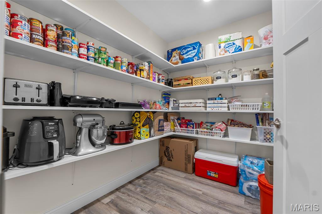 303 Seabiscuit Drive Property Photo 17