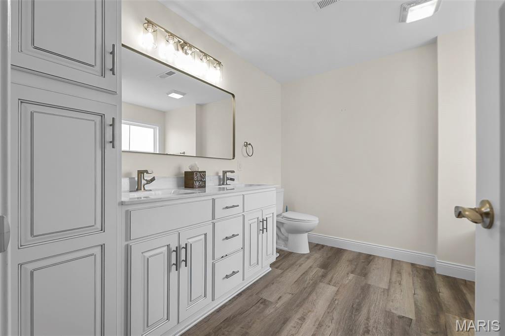 303 Seabiscuit Drive Property Photo 22