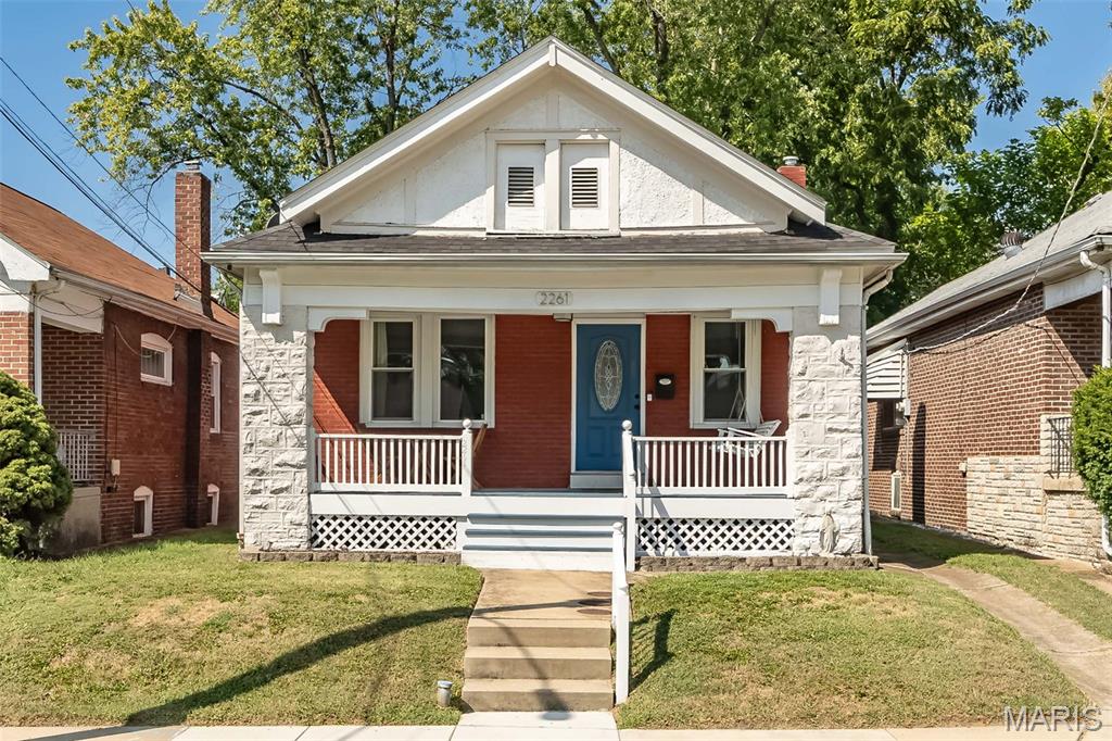 2261 Yale Avenue Property Photo 1