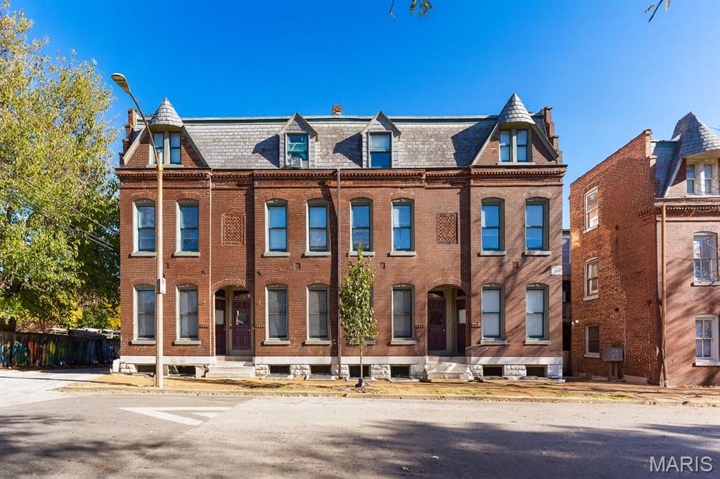 1916 Menard Street