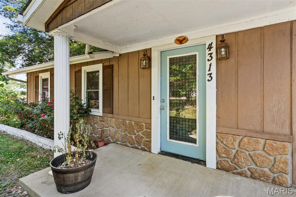 4313 Dock Drive Property Photo 5