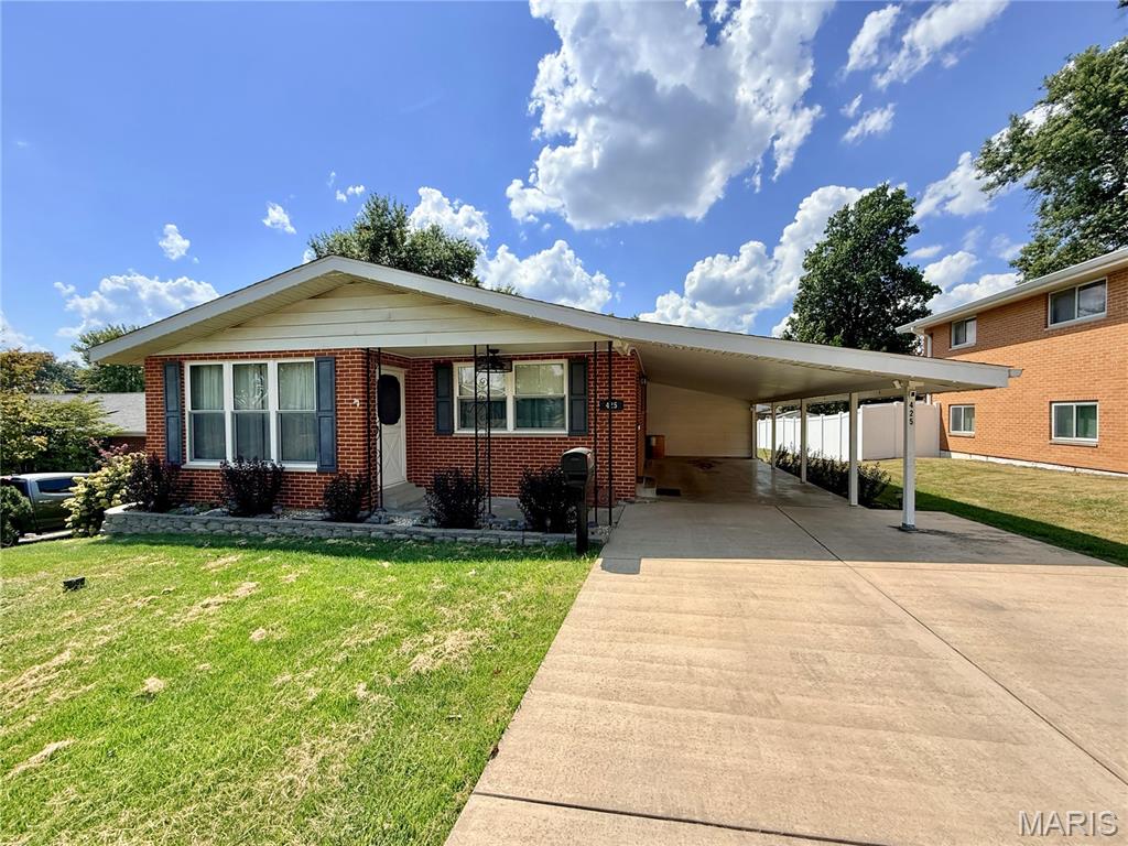 425 Cherry Drive Property Photo 1