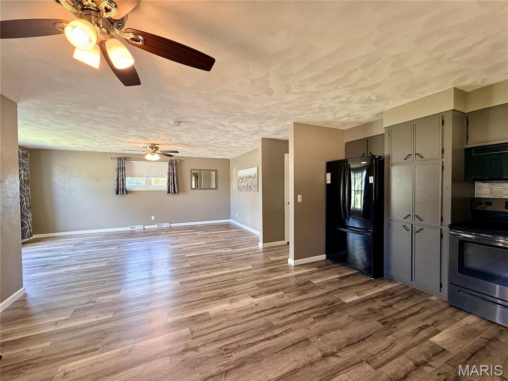 425 Cherry Drive Property Photo 8