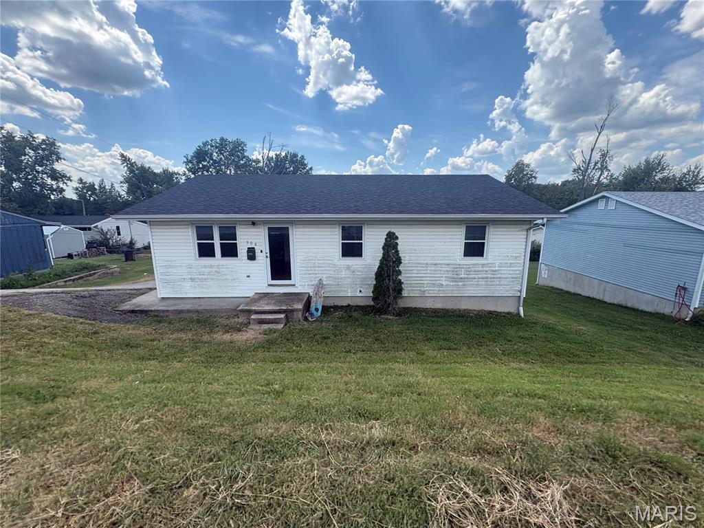 908 E State Route 72 Property Photo 1
