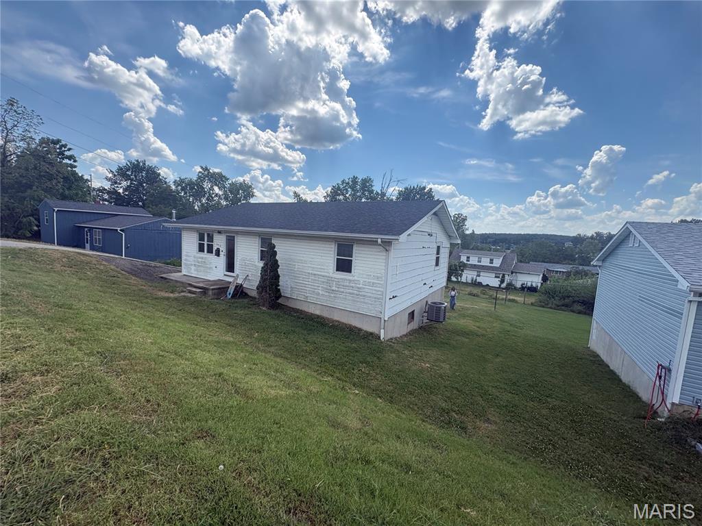 908 E State Route 72 Property Photo 3