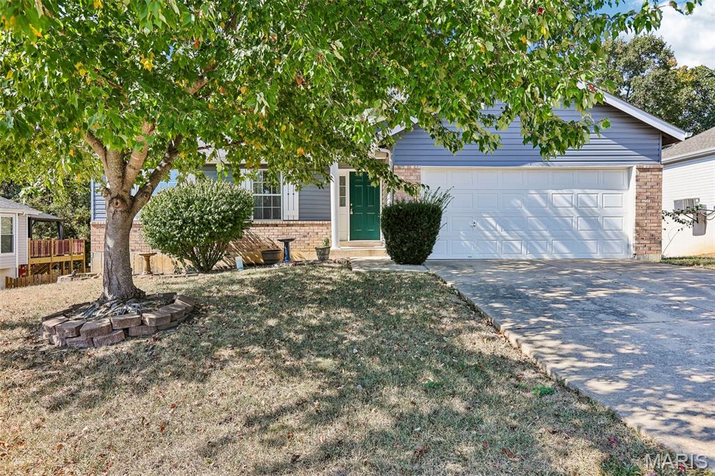 2038 Peine Forest Drive Property Photo 1