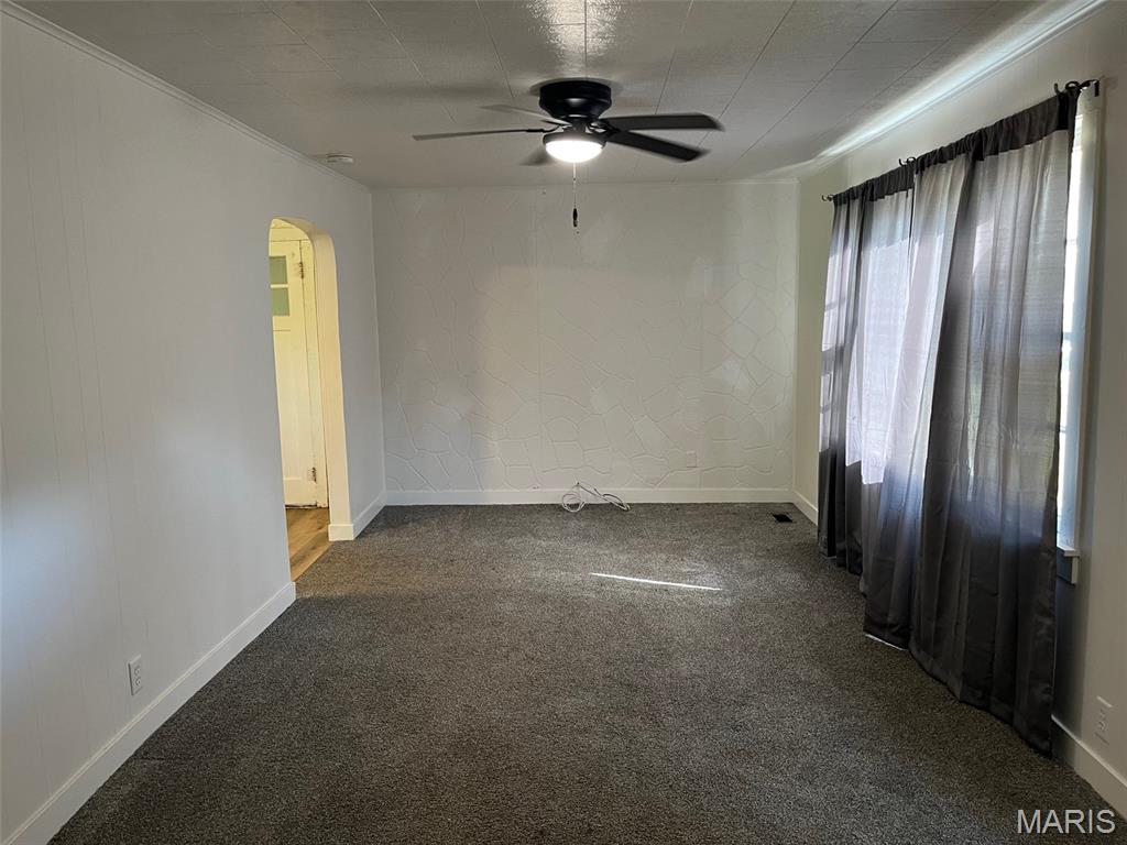 501 Hoffman St Property Photo 3