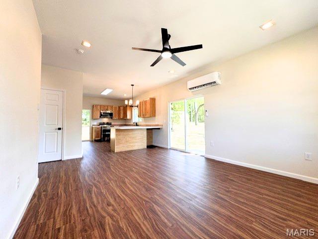 604 E Third Property Photo 2