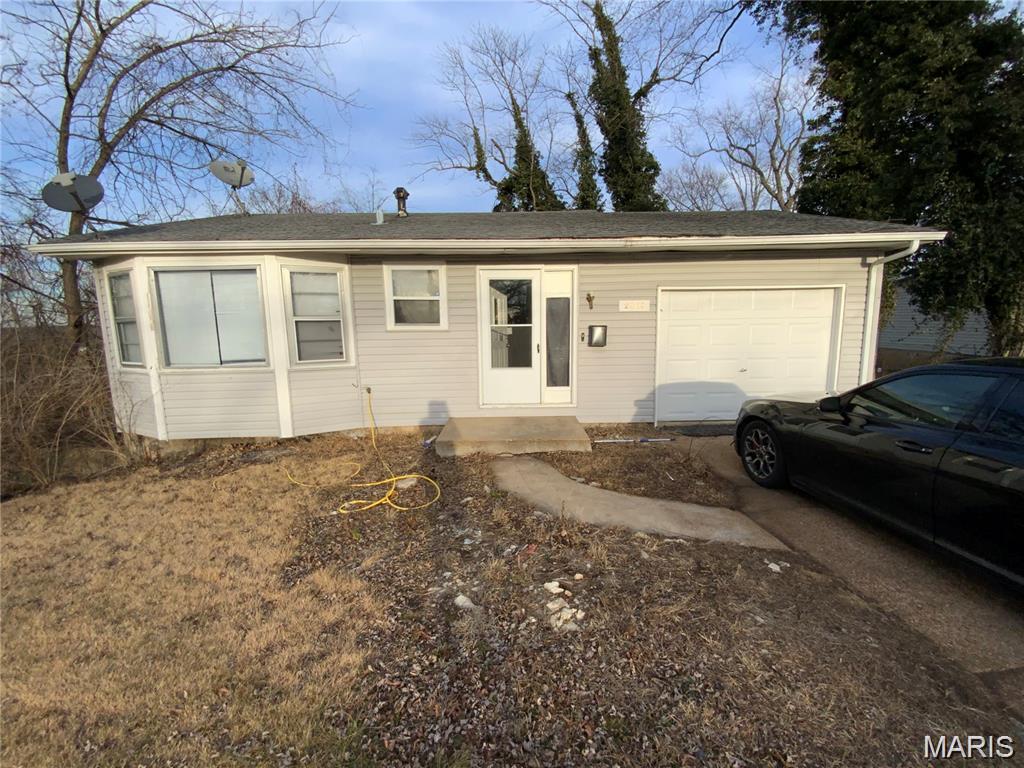 2543 Shannon Avenue Property Photo 1