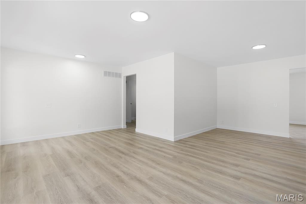 10612 Ashburn Court Property Photo 8