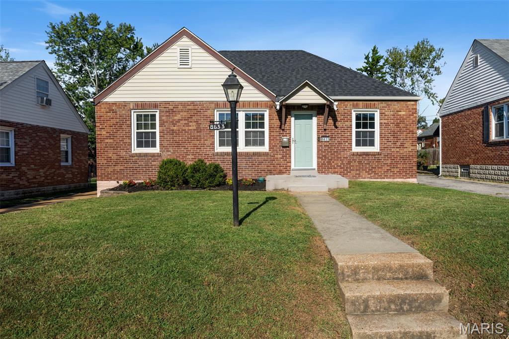 8633 Neier Lane