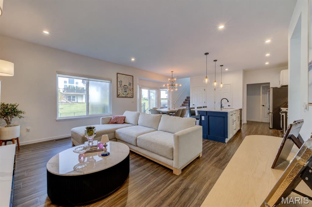 337 Dalriada Boulevard Property Photo 7