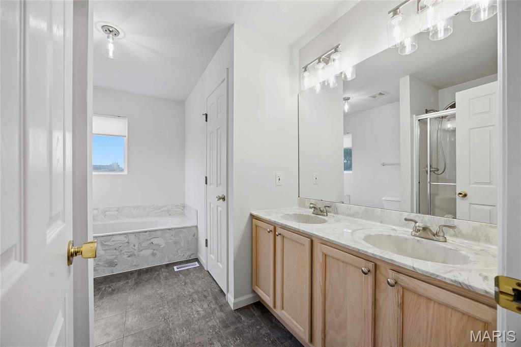 1435 Soaring Eagle Drive Property Photo 18