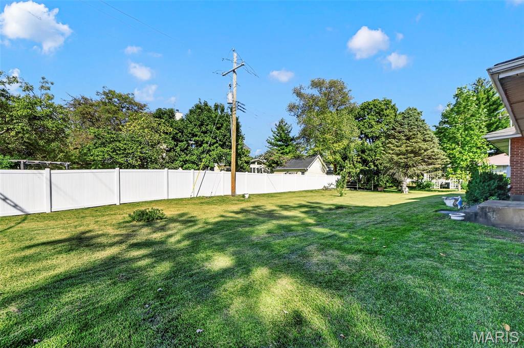 335 W Saint Anthony Lane Property Photo 22