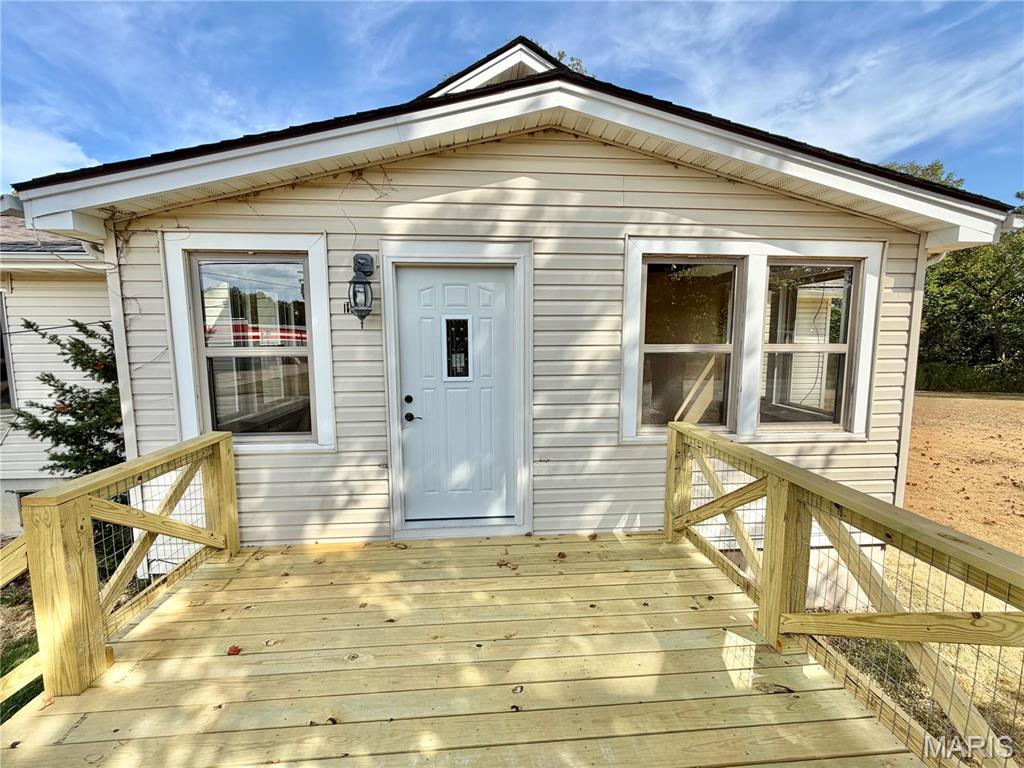 1104 S Mcarthur Street Property Photo 8