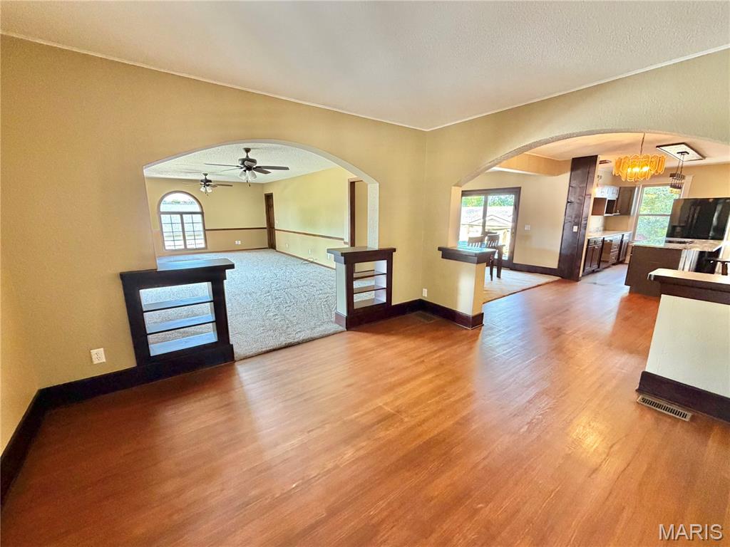 1104 S Mcarthur Street Property Photo 11