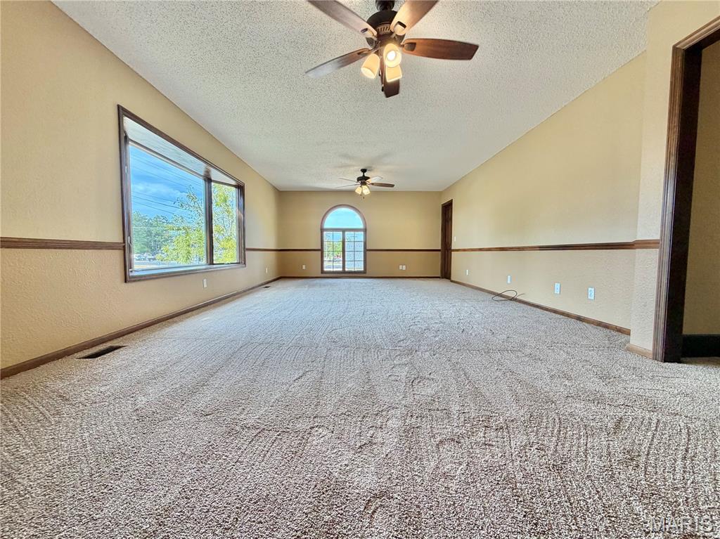 1104 S Mcarthur Street Property Photo 12