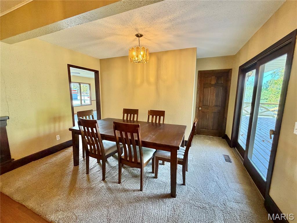 1104 S Mcarthur Street Property Photo 18