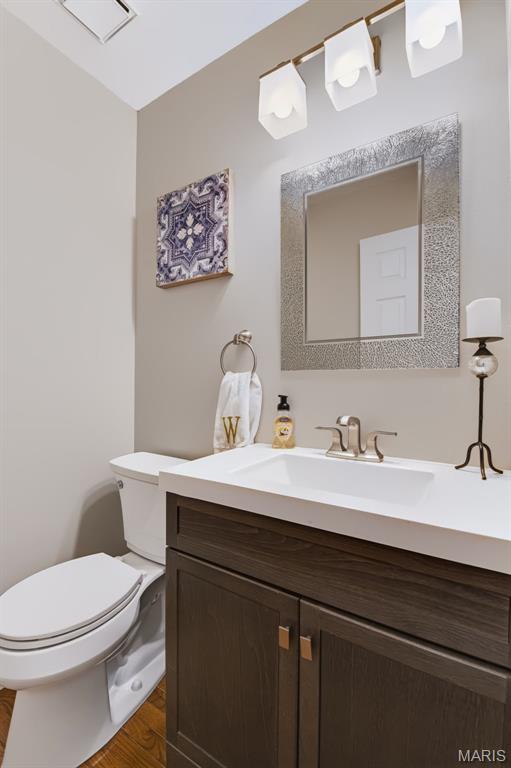 209 Harbour Pointe Drive Property Photo 4