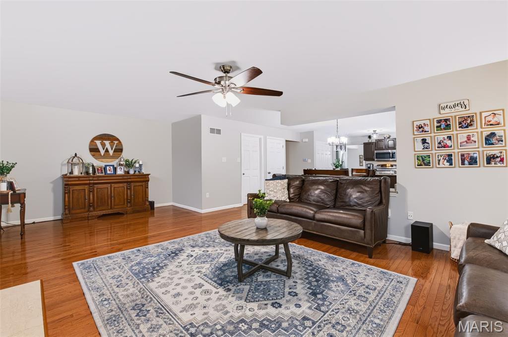 209 Harbour Pointe Drive Property Photo 11