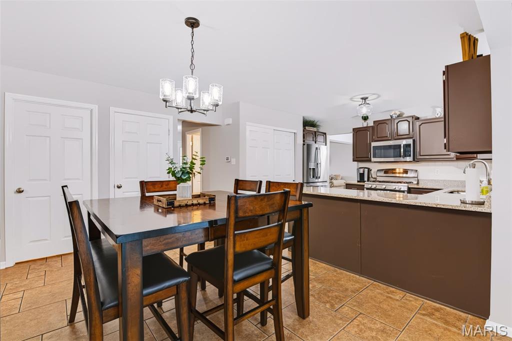 209 Harbour Pointe Drive Property Photo 14