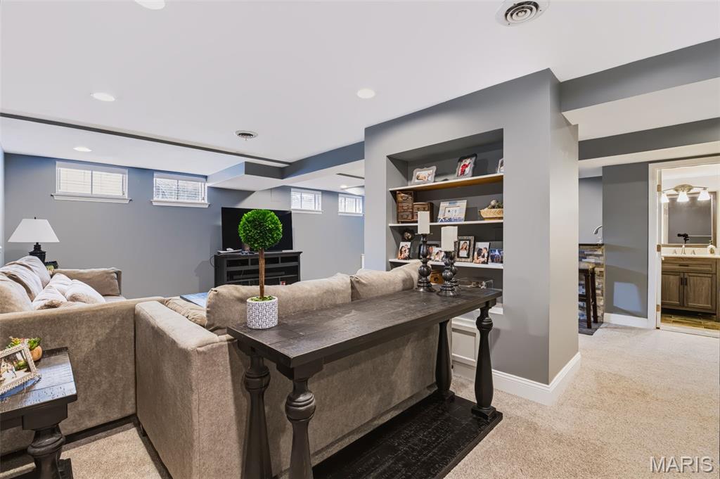 209 Harbour Pointe Drive Property Photo 26