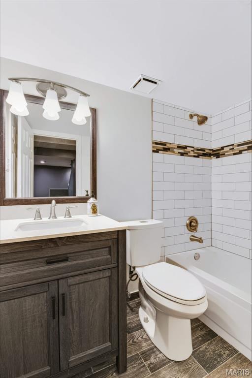209 Harbour Pointe Drive Property Photo 38