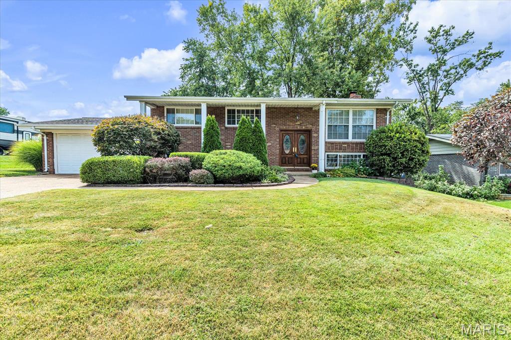 4716 Hedgemont Drive Property Photo 1