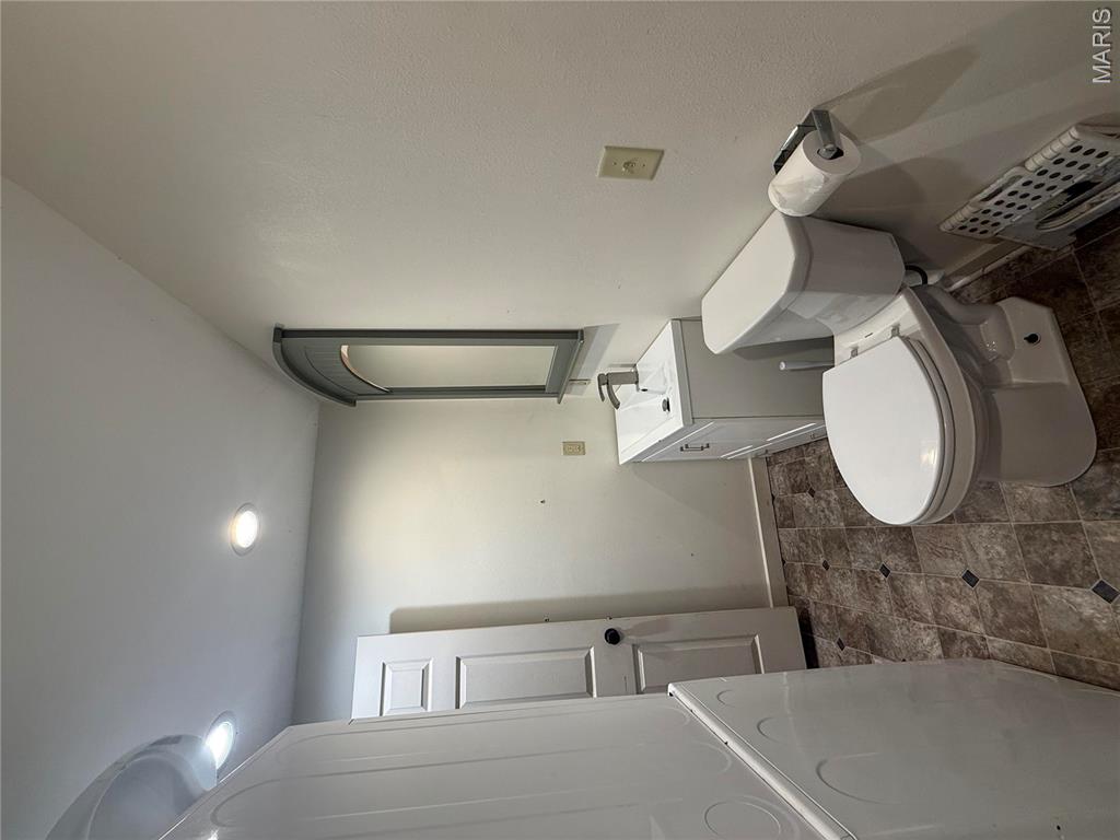 816 E Scott Street Property Photo 19