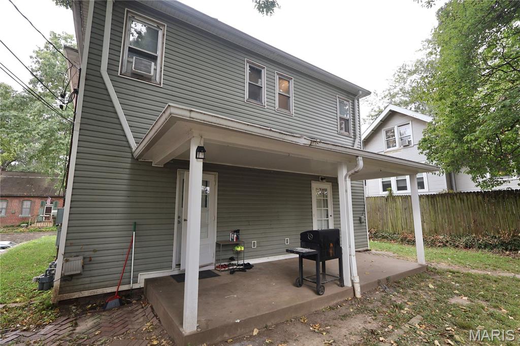 609 E C Street Property Photo 13