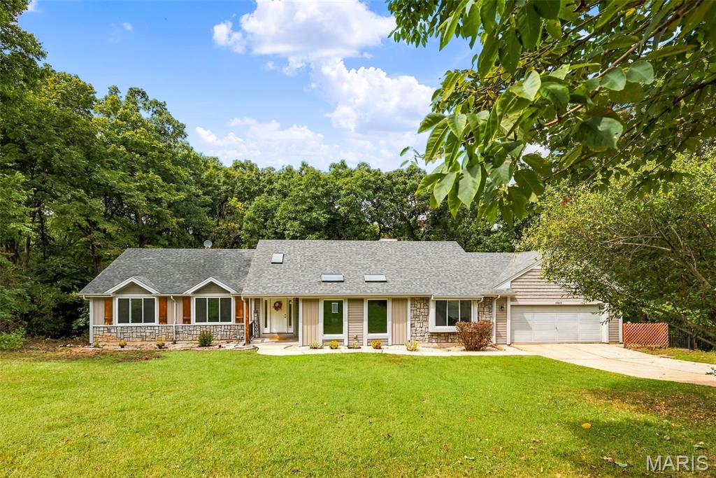 18409 Woodland Meadows Drive Property Photo 1