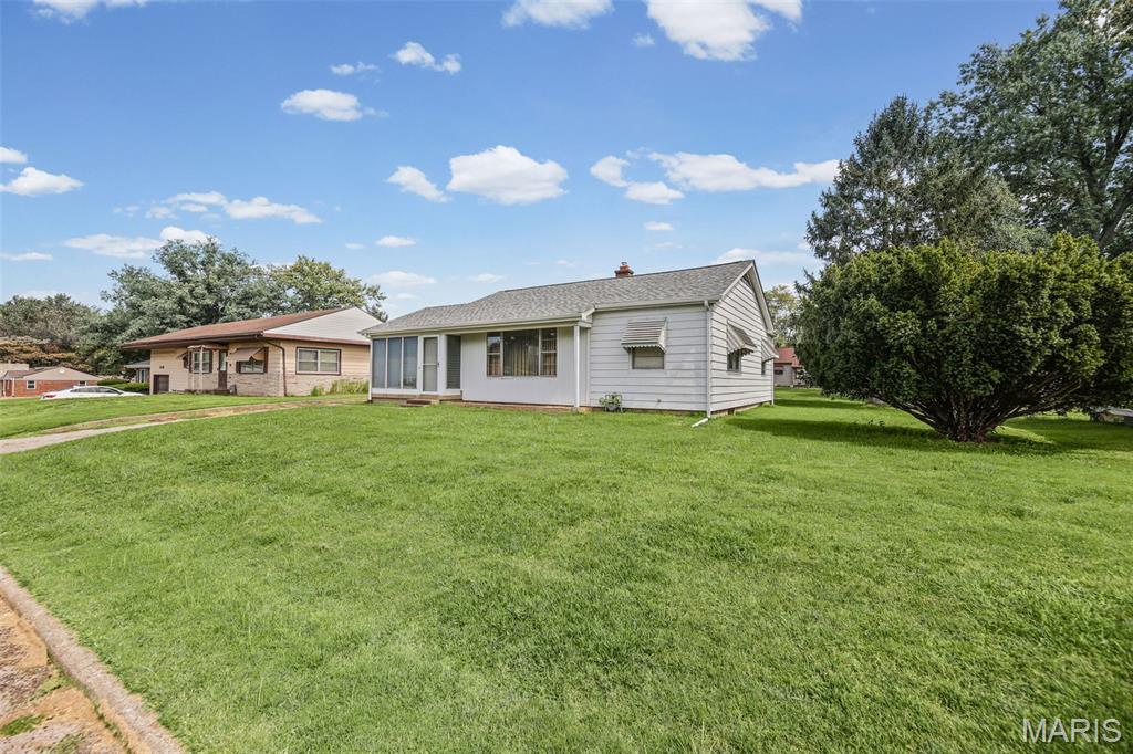 1246 Lakeshore Drive Property Photo 4