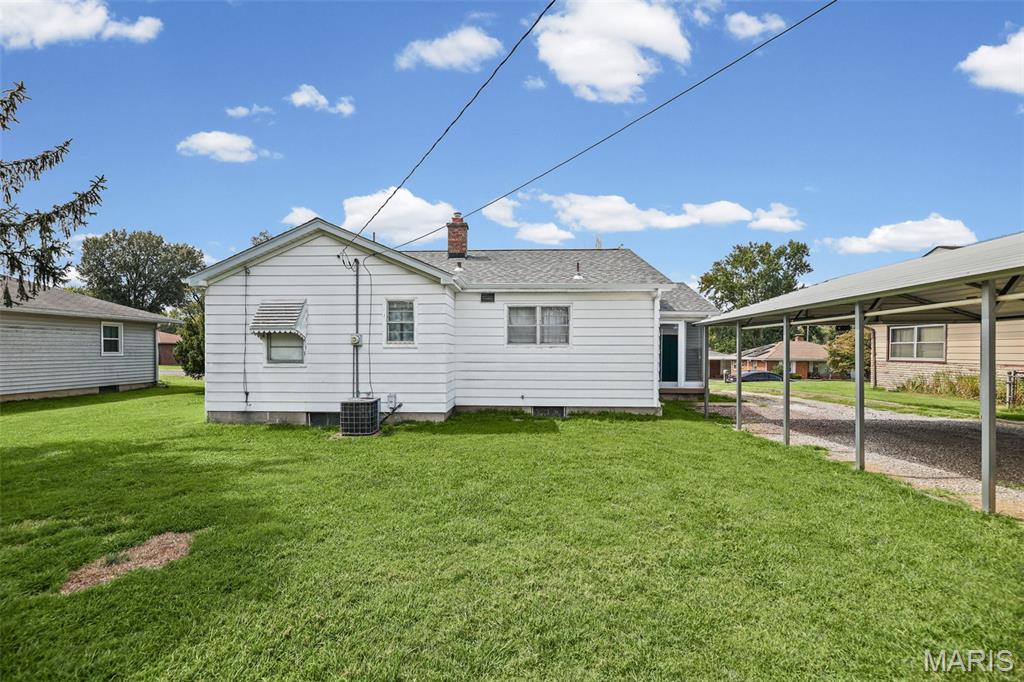 1246 Lakeshore Drive Property Photo 7