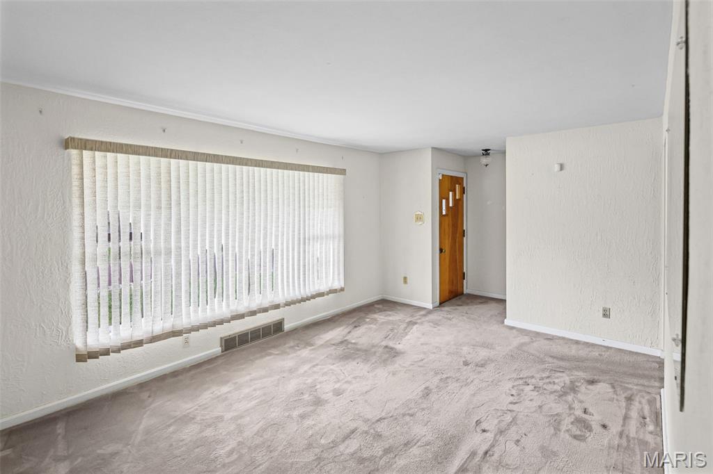 1246 Lakeshore Drive Property Photo 8
