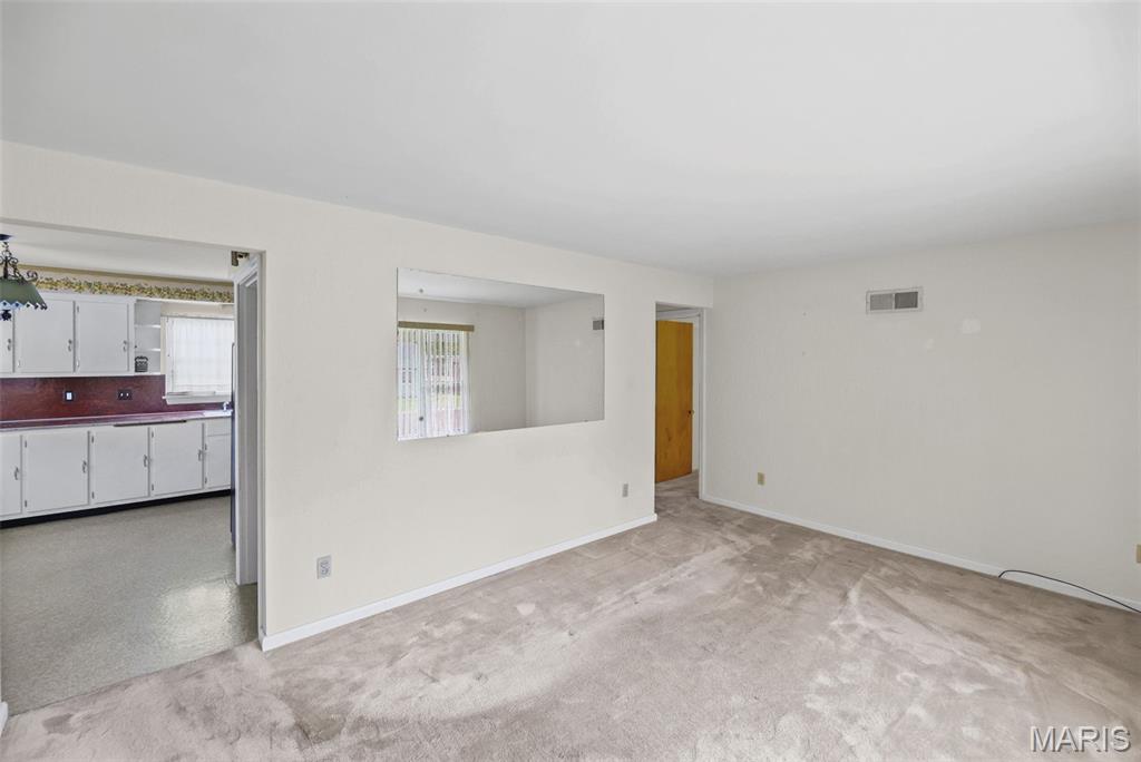 1246 Lakeshore Drive Property Photo 10