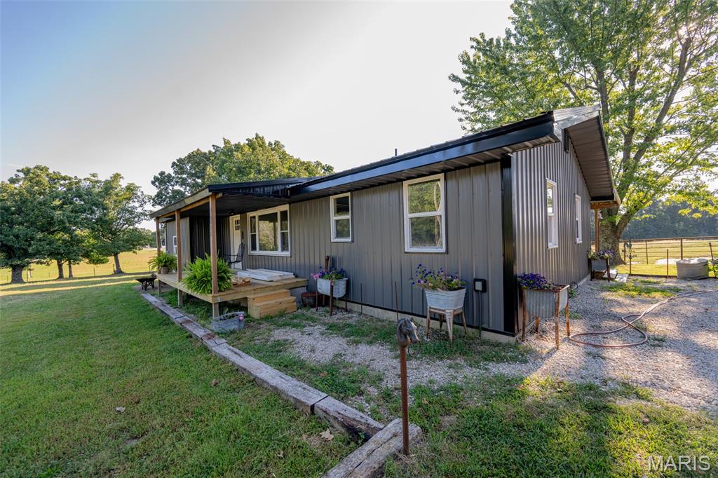 21816 Highway C Property Photo 8