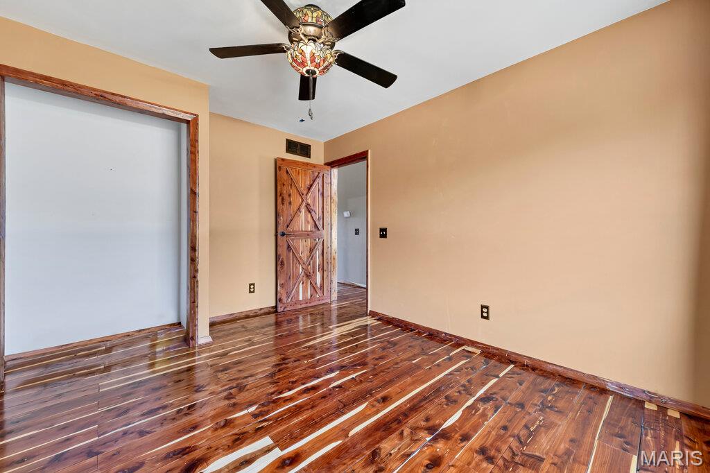 5 Taylor Lane Property Photo 35