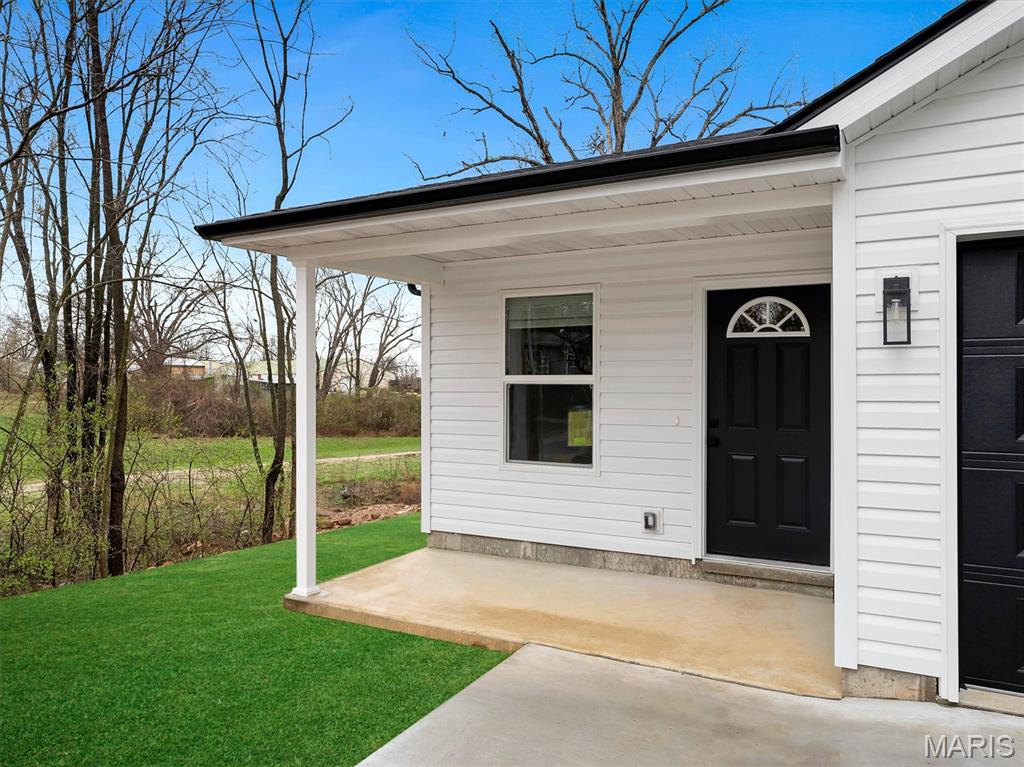 4 Hibbard St Property Photo 3