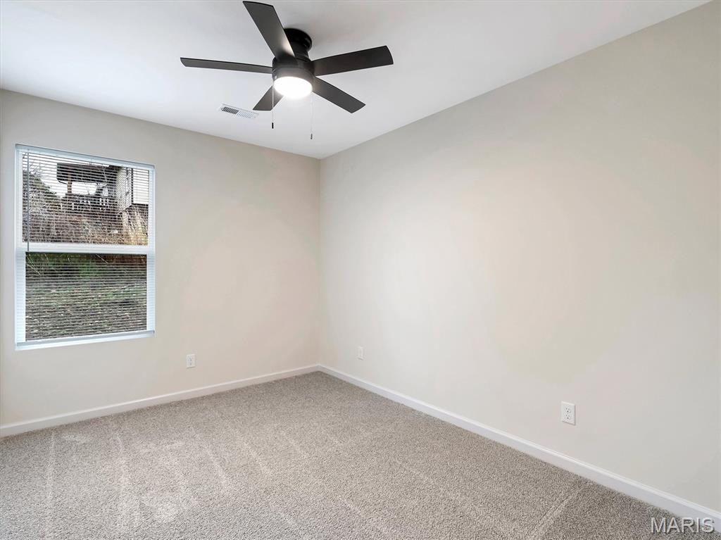 4 Hibbard St Property Photo 19