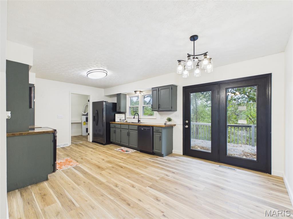 608 Sunset Drive Property Photo 14
