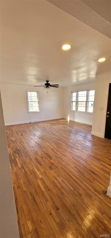 101 E 6th Street Property Photo 4