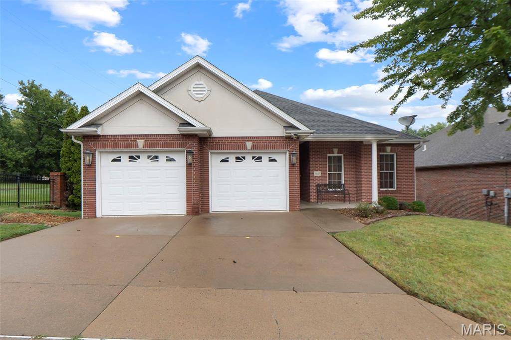 1132 N Cape Rock Drive Property Photo 1
