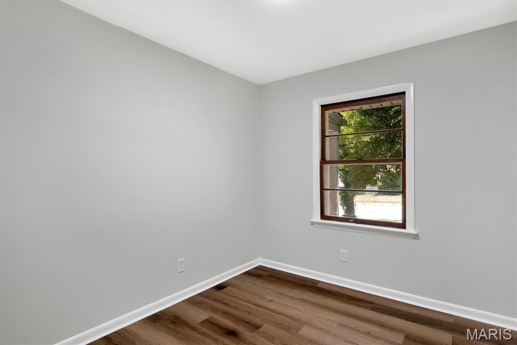705 Palace Court Property Photo 10